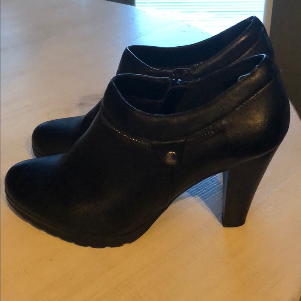 Ankle boot heels